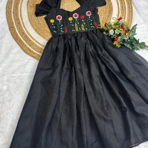 Beautiful Stylist Gown with Handwork 😍  