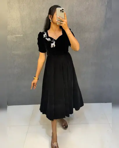 party wear velvet midi gown❤️ 