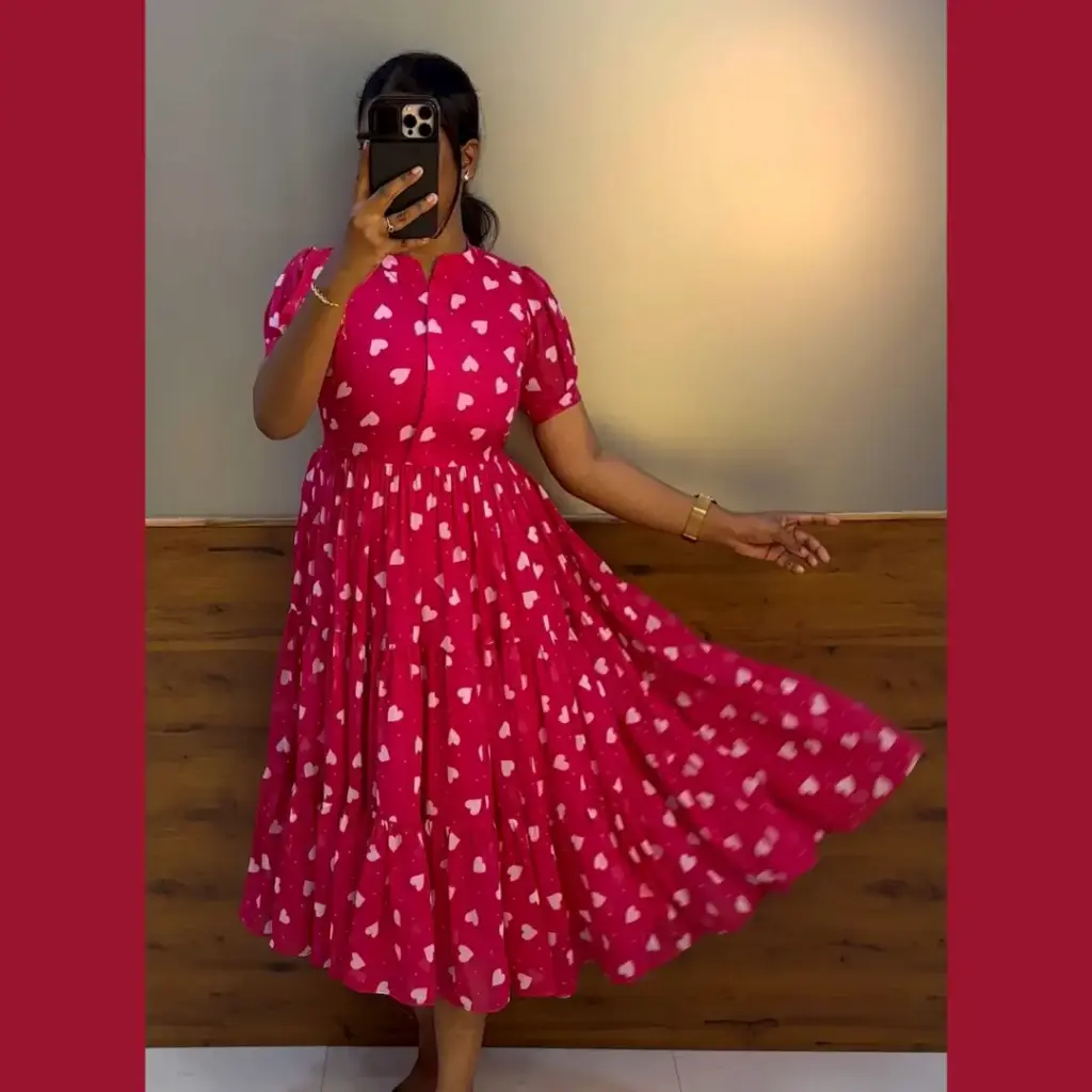 GEORGETTE COLLARED HEART DRESS